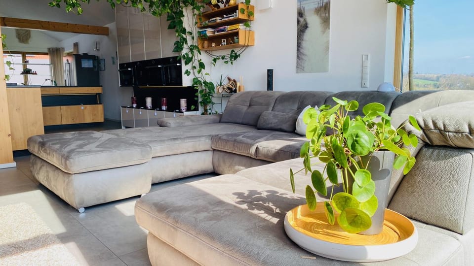 Exklusives Wohnen im Herzen Bayerns - Luxuriöses Haus mit Dachterrasse und Whirlpool, nahe Passau House in Upper Austria