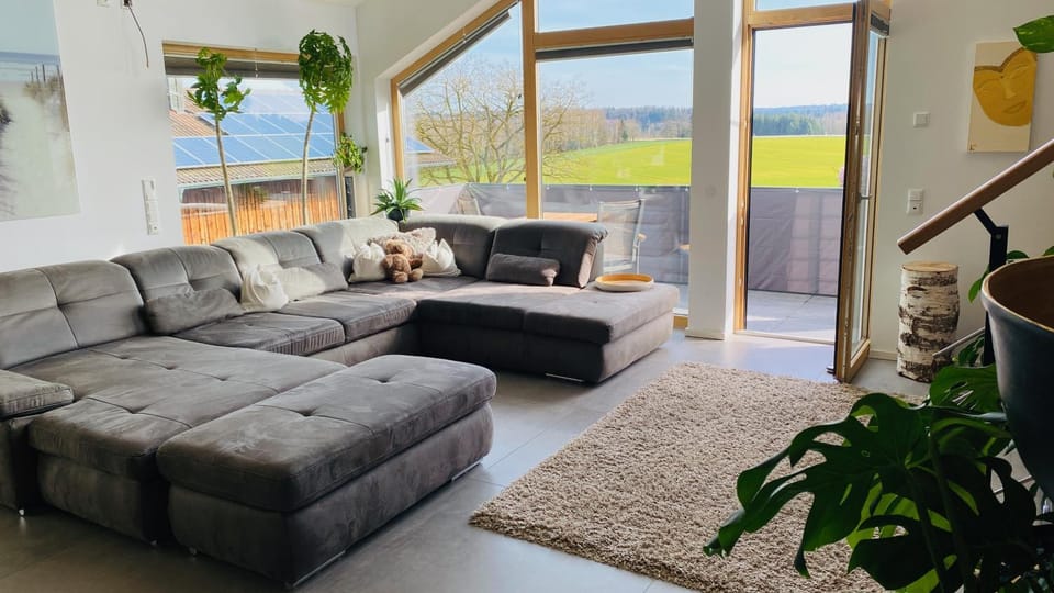 Exklusives Wohnen im Herzen Bayerns - Luxuriöses Haus mit Dachterrasse und Whirlpool, nahe Passau House in Upper Austria