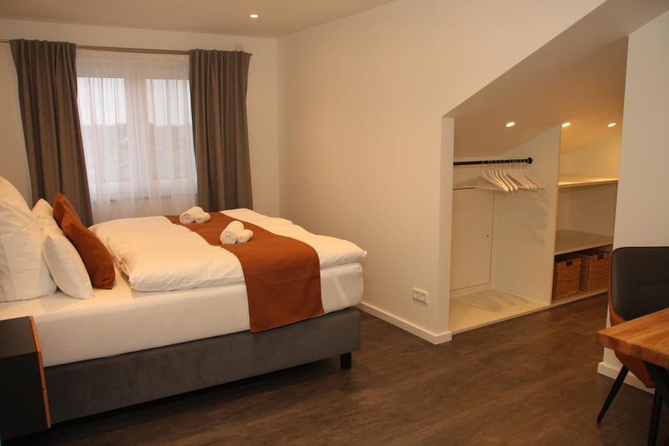 Bed, Photo of the whole room, Bedroom, wardrobe
