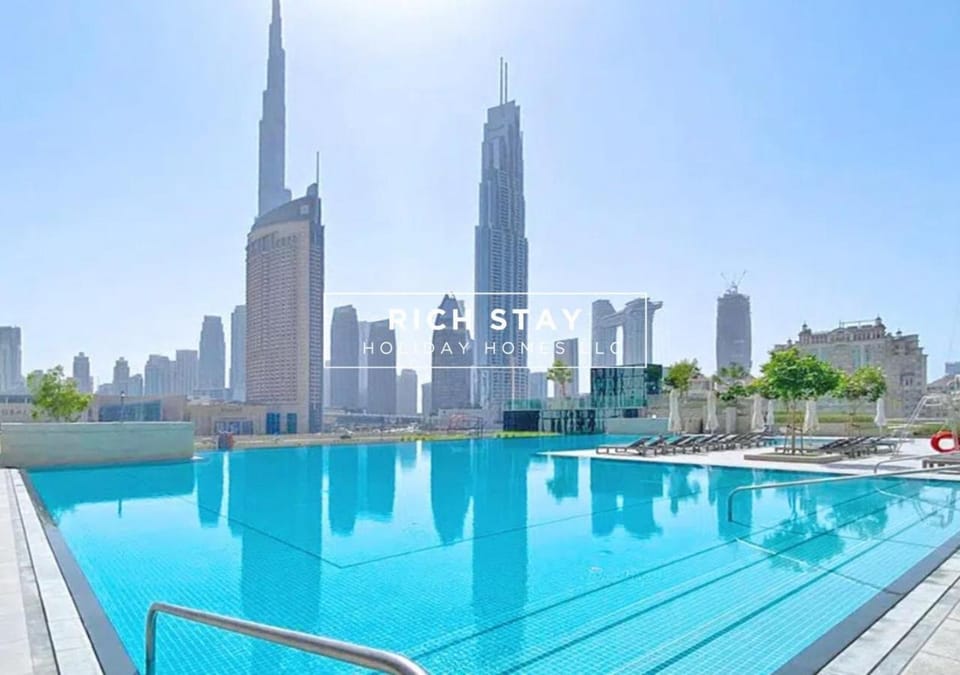 Swimming pool, Swimming pool
