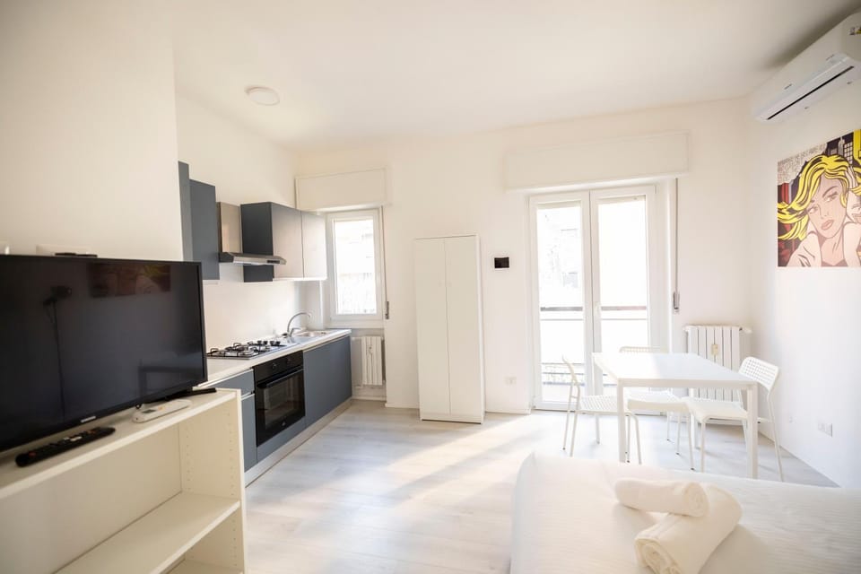 Living room, kitchen