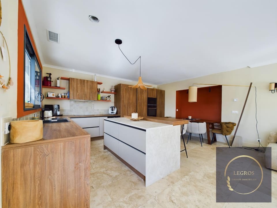 Dining area, dishwasher, minibar, pet friendly, stove