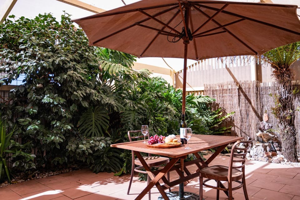 Garden, Dining area, Garden view