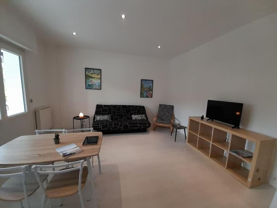 Aix-les-bains centre, 2 ch, 4 pers, climatisé Apartment in Aix-les-Bains