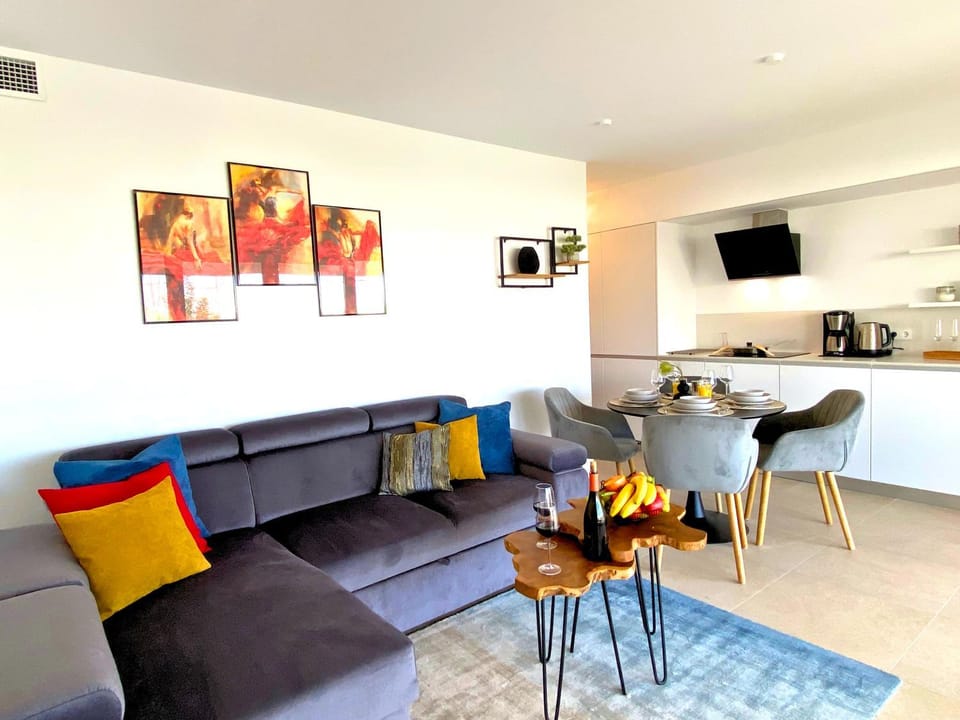 Impresionante apartamento con vistas a la piscina Apartment in Vega Baja del Segura