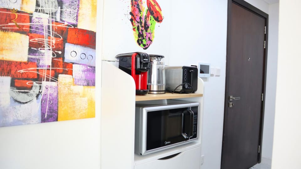 Coffee/tea facilities, Kitchen or kitchenette, minibar, toaster
