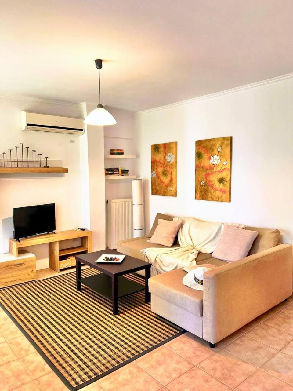 TV and multimedia, Seating area