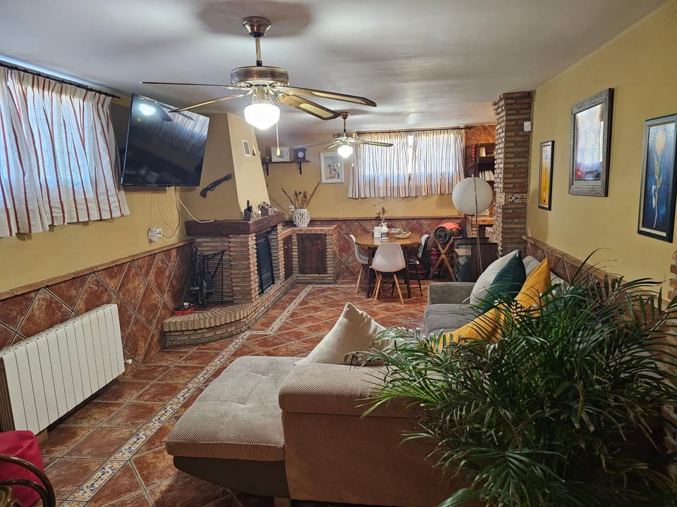 Communal lounge/ TV room, Living room