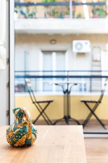 Balcony/Terrace, Living room, Seating area, air conditioner
