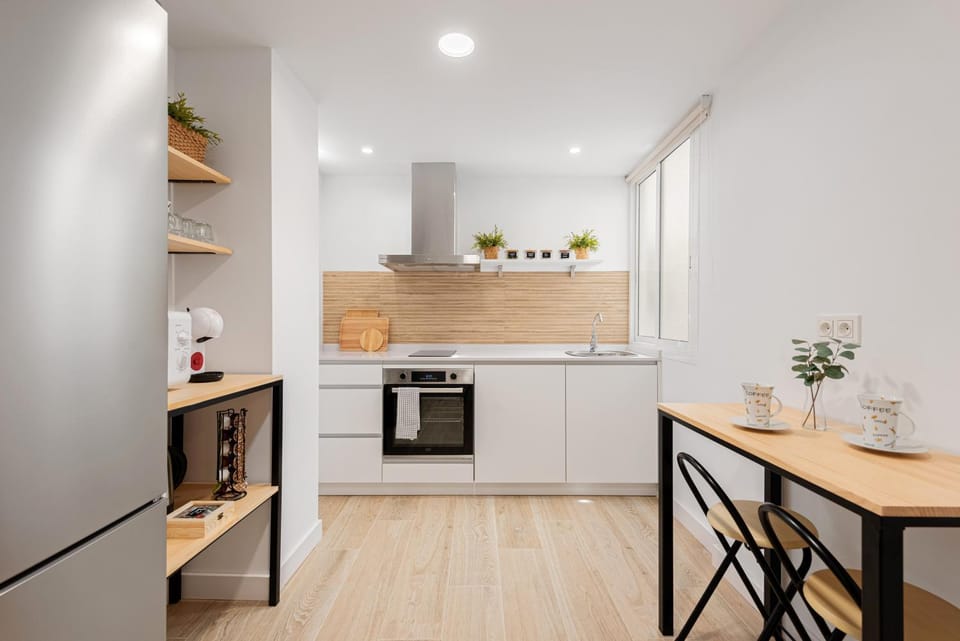 Kitchen or kitchenette, Living room