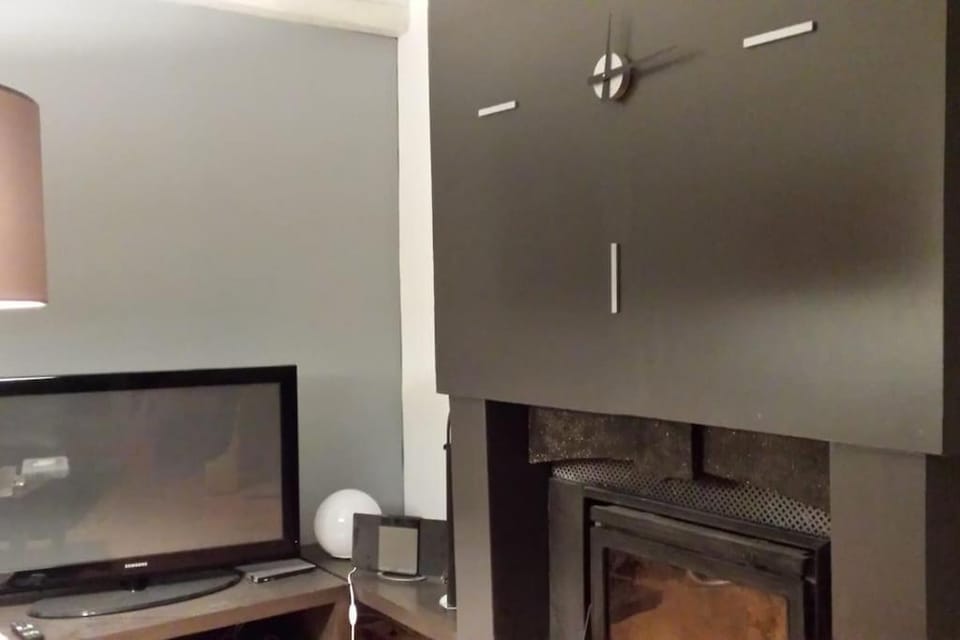TV and multimedia, flat iron