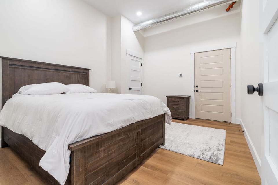 Young Suite Apartment in Millersburg