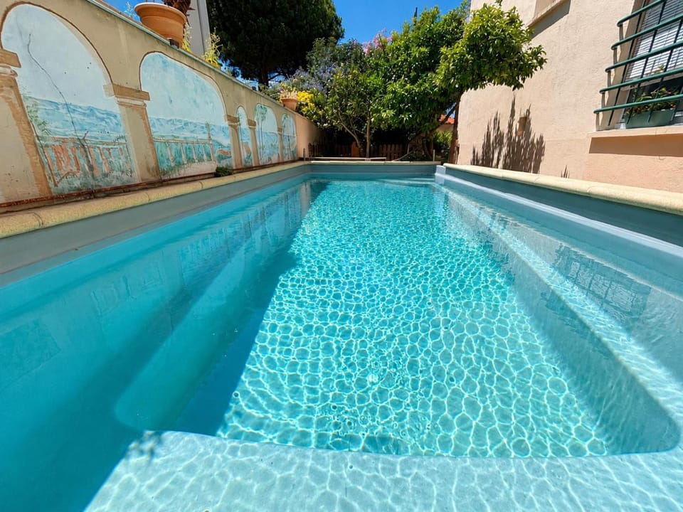 Pool view, Swimming pool