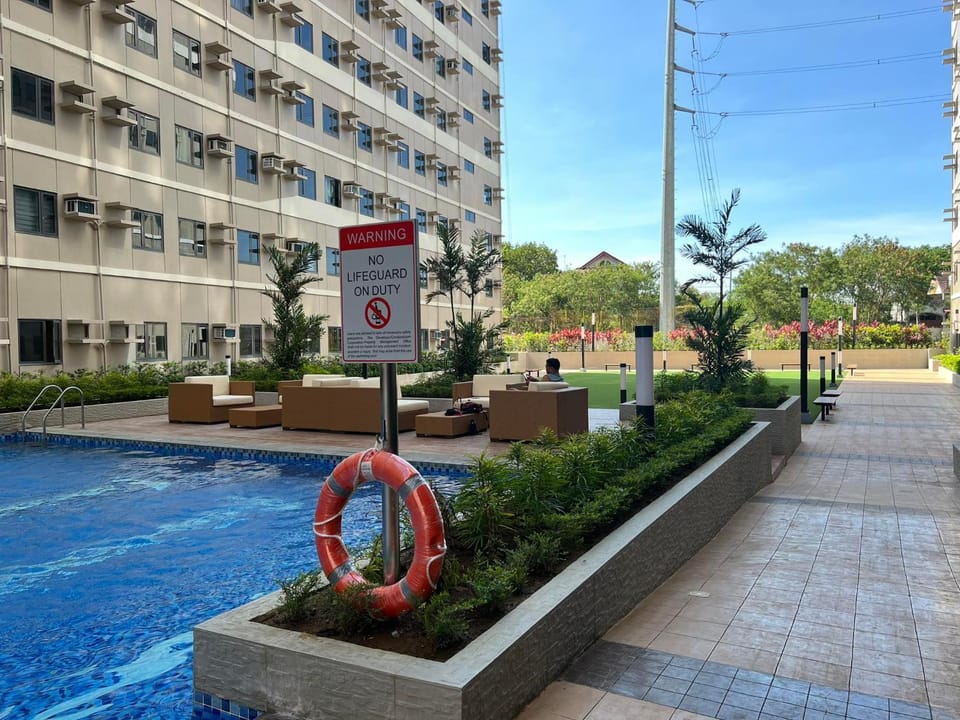 Pool view