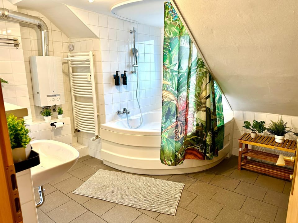 Bathroom, Bath