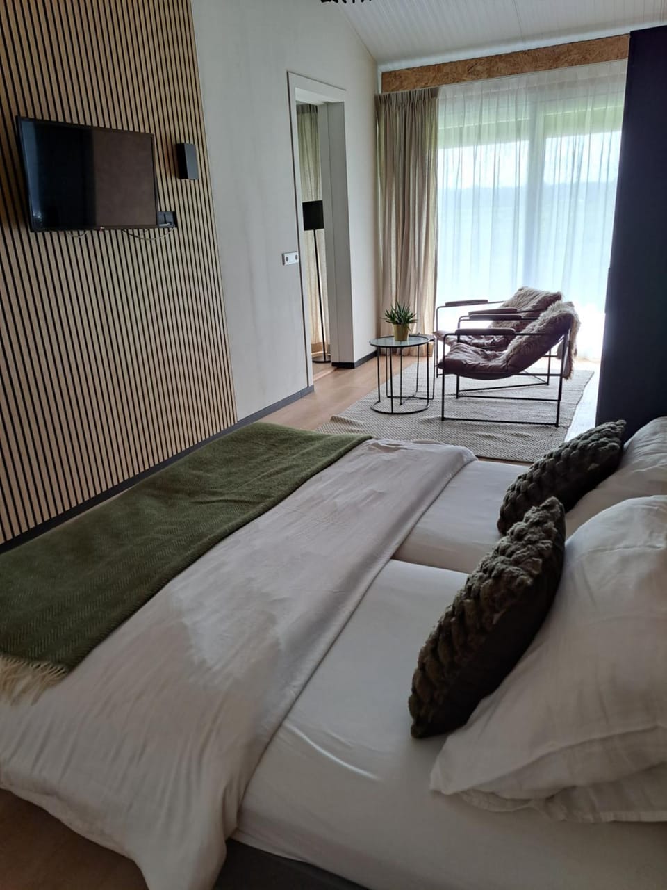 TV and multimedia, Bedroom