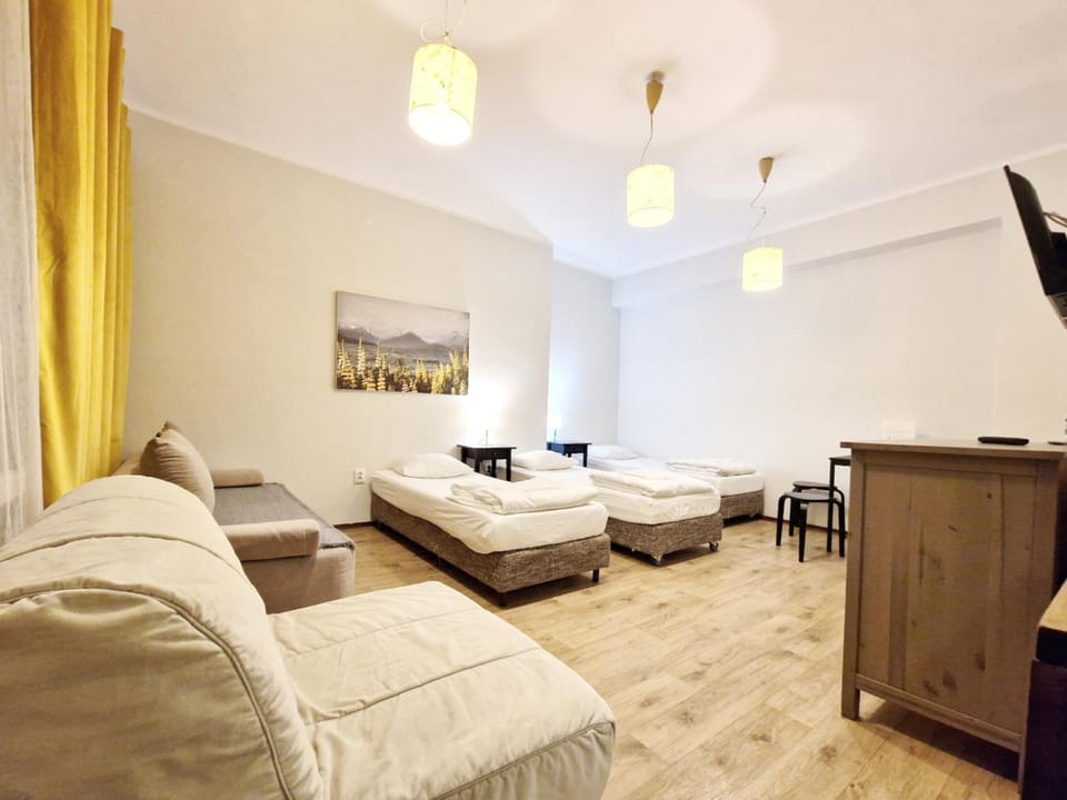 Apart HoStel Helvetia B&B Apartment hotel in Warsaw