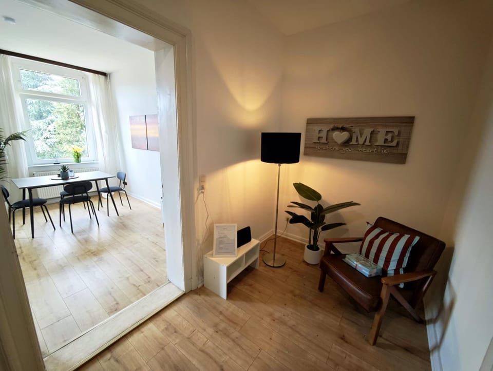 Tolle Moderne Altbau Wohnung Apartment in Schleswig-Holstein