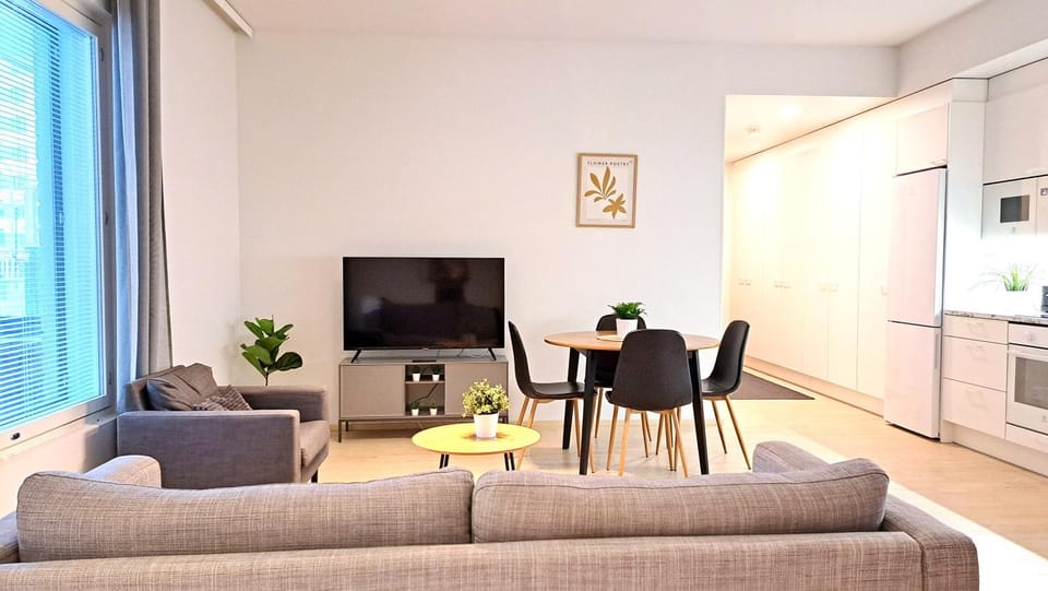 Living room, Seating area, Dining area