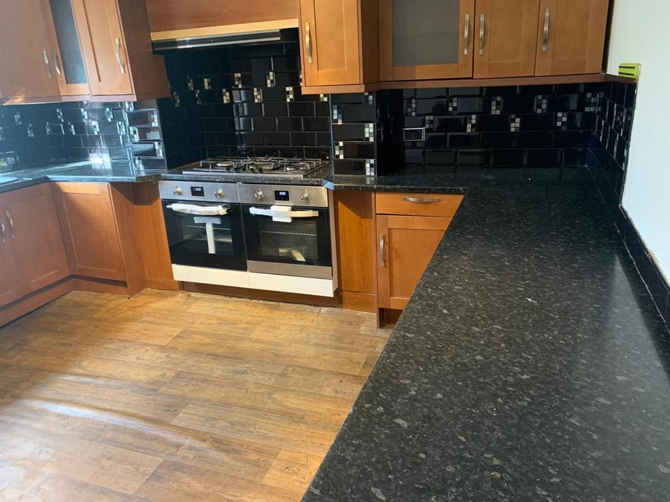 Kitchen or kitchenette, kitchen