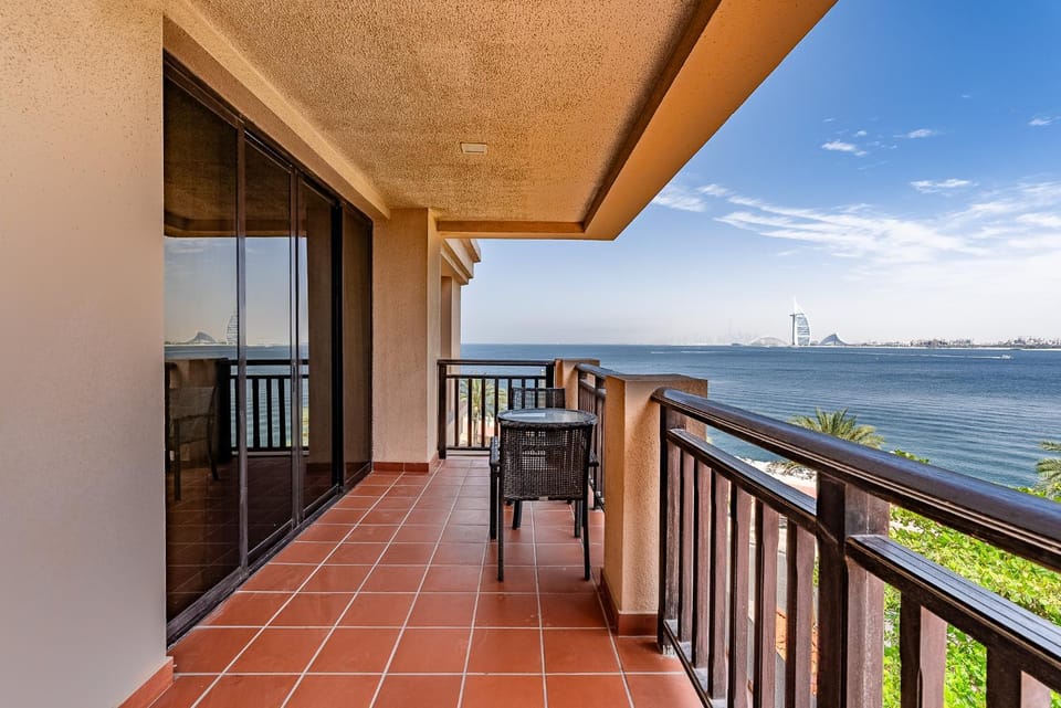 Royal Amwaj South I Stunning 1 Bedroom Apartment Apartment in Dubai