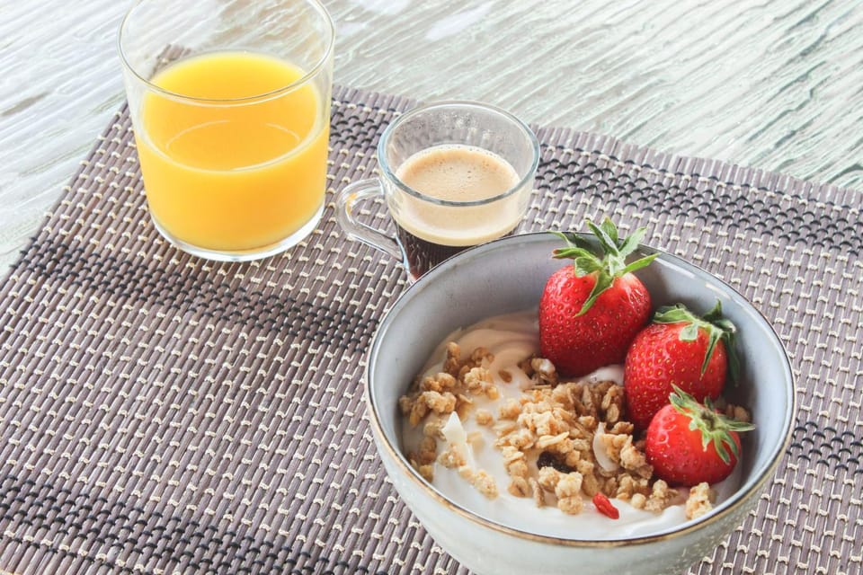 Food and drinks, Food, Breakfast, Continental breakfast