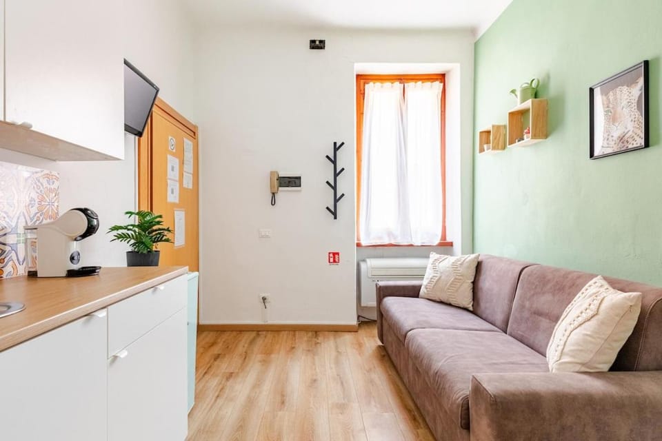 TV and multimedia, Kitchen or kitchenette, Living room