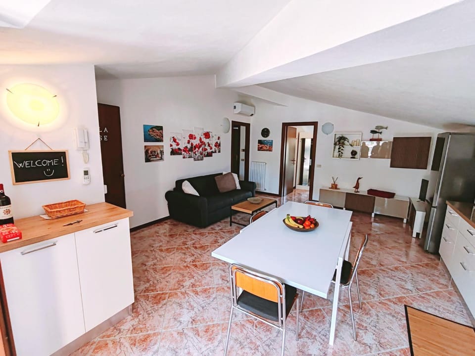 TV and multimedia, Kitchen or kitchenette, Living room, Seating area, Dining area, pet friendly