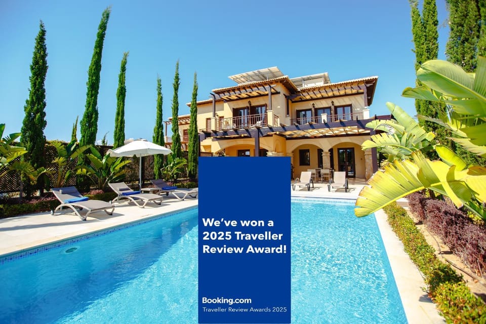 Luxury Central Villa AJ04 with Private Heated Pool & Jacuzzi, Services Inc, Aphrodite Hills Resort Villa in Kouklia