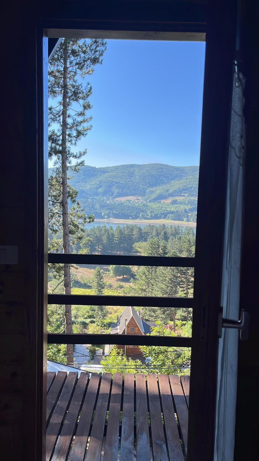 View (from property/room), Balcony/Terrace, Mountain view