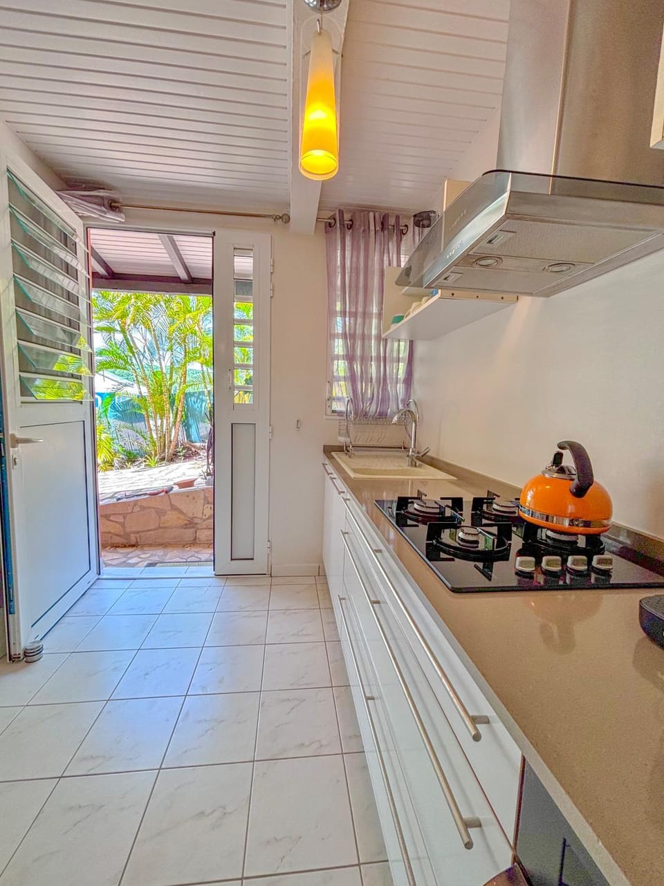 Kitchen or kitchenette, stove, kitchen
