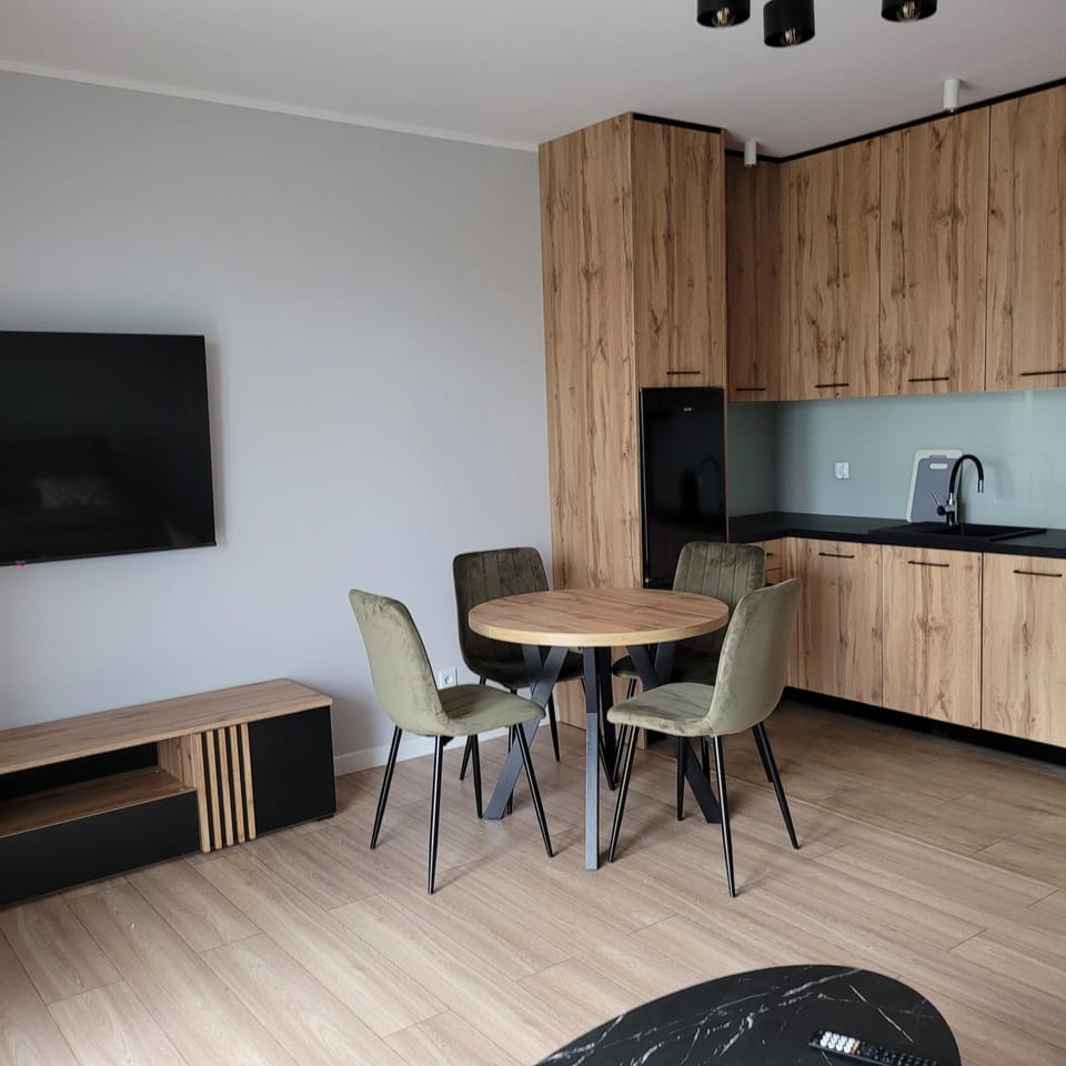 TV and multimedia, Kitchen or kitchenette, Dining area