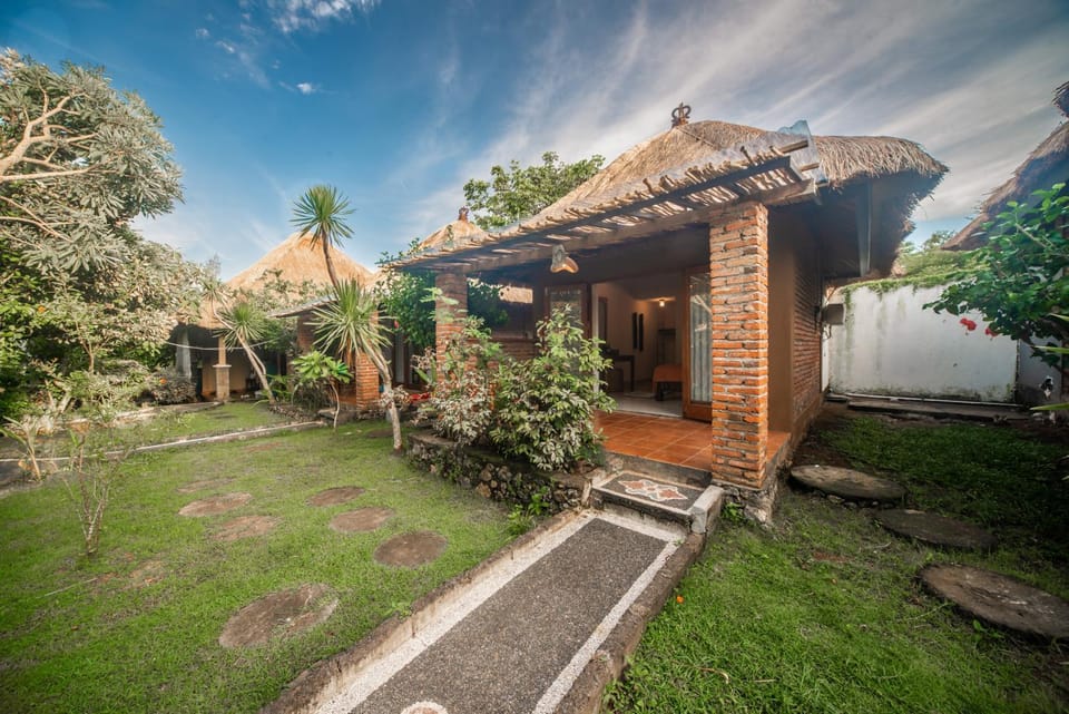 Property building, Garden, Garden view