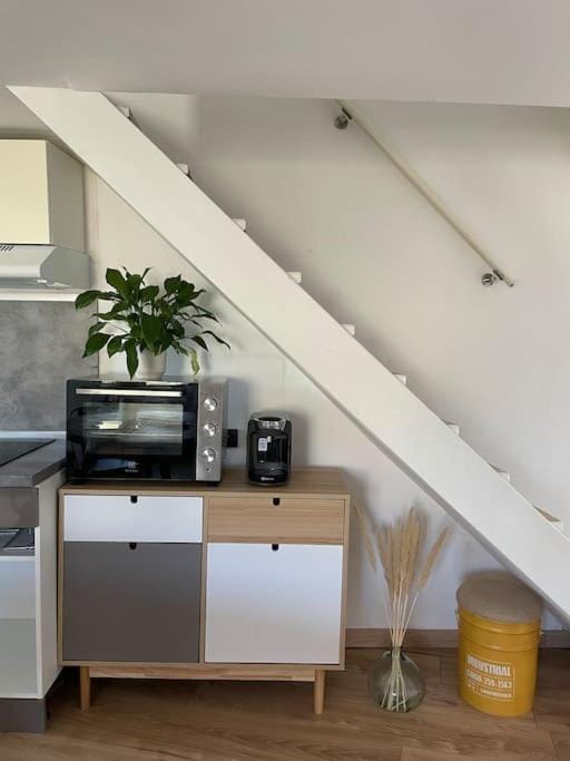 Coffee/tea facilities, pet friendly