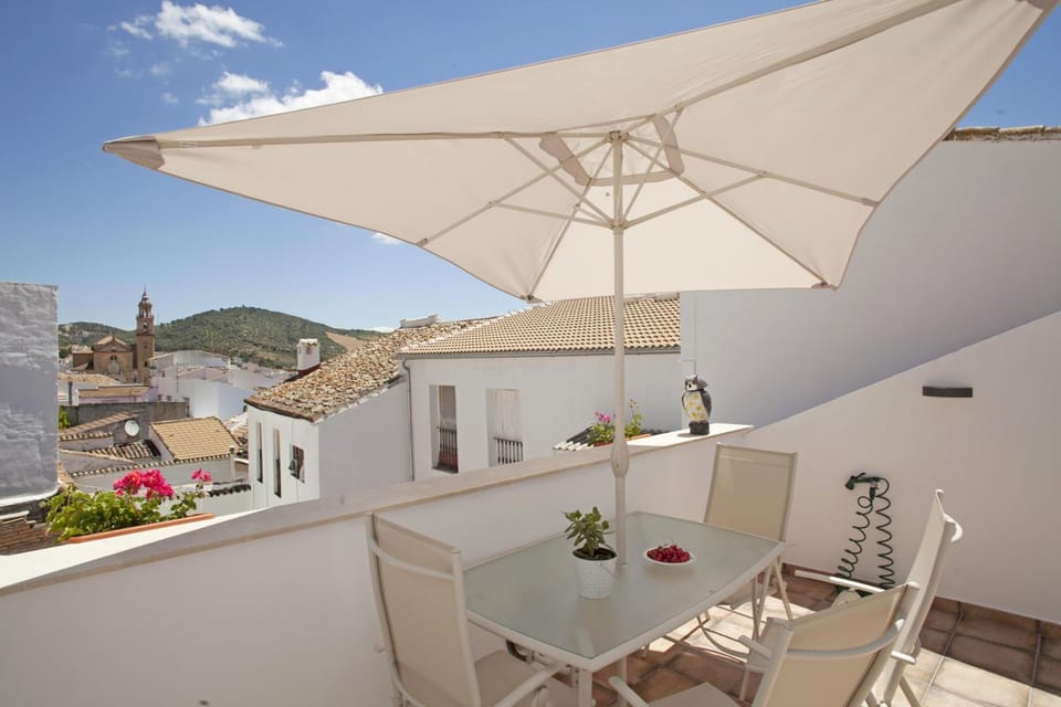 Off site, Balcony/Terrace