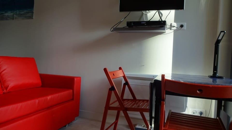 Studio tout confort à 5 mn métro+parking gratuit Apartment in Paris