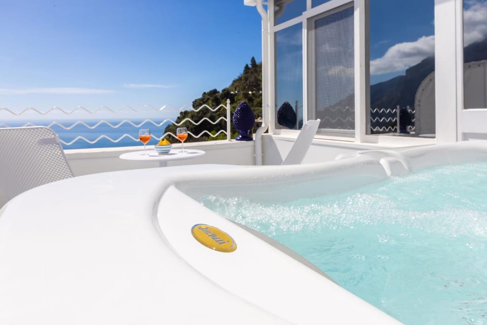 Natural landscape, Hot Tub