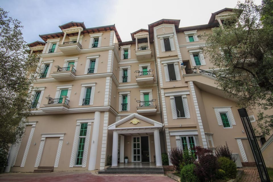 Property building, Day