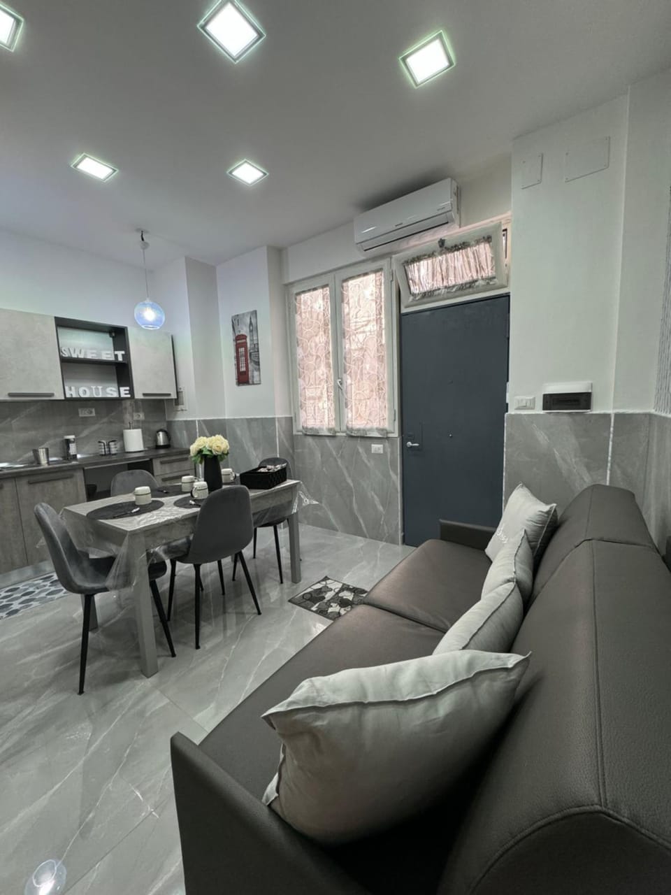 Sweet House House in Naples