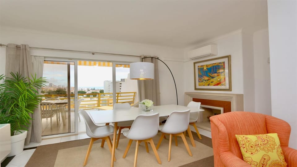 Balcony/Terrace, Living room, Dining area