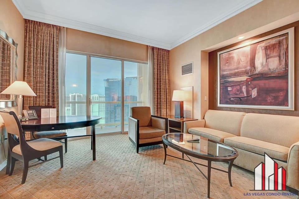 MGM Signature-38-617 Top floor F1 View Balcony House in Las Vegas Strip