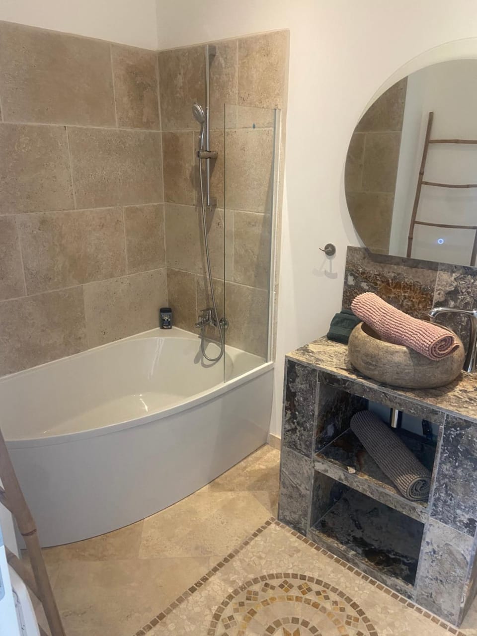 Bathroom, Bath
