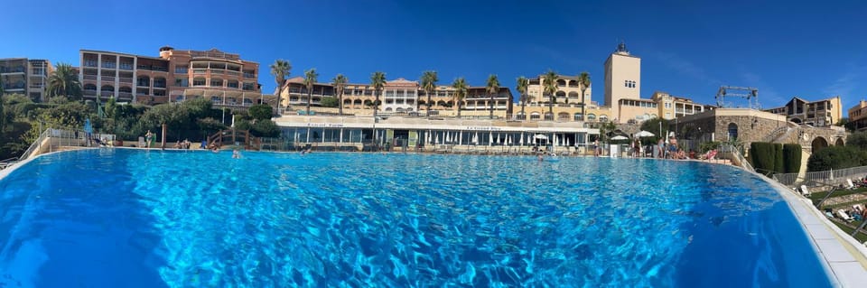 Pool view, Swimming pool
