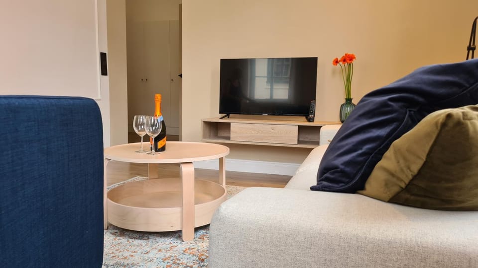 TV and multimedia, Living room, Other, Seating area