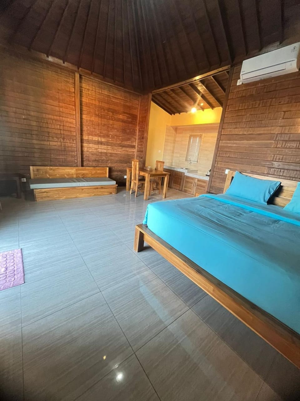 Bed, Breakfast