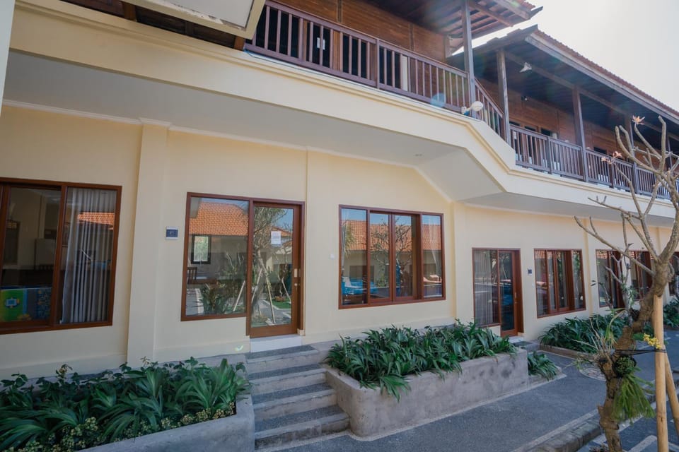 Property building, Day