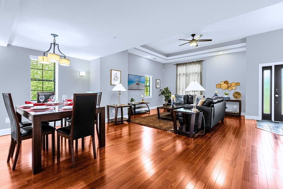 Resort Townhome Near Disney & Universal House in Florida