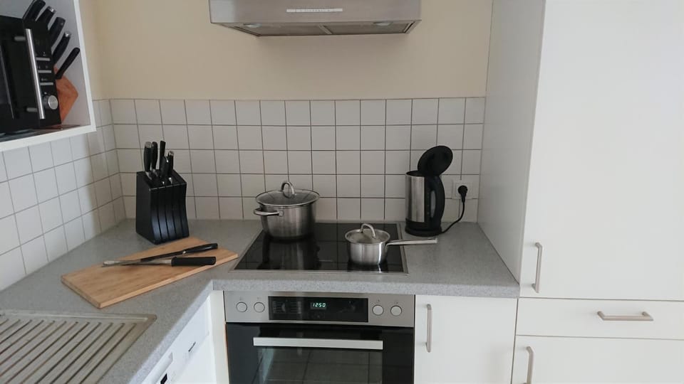 pet friendly, stove