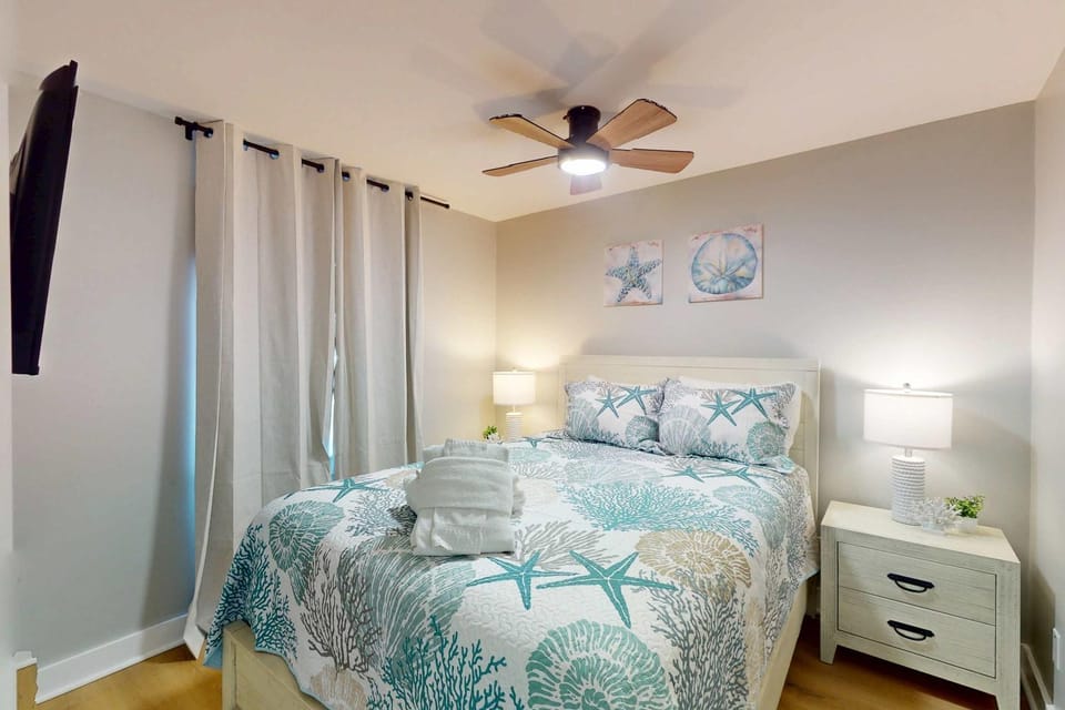 Breakers 225 House in Coligny Beach