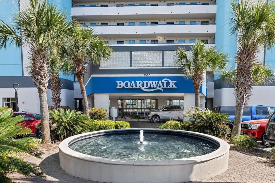 Tranquil Palms-Oceanfront Condo Apartment in Myrtle Beach
